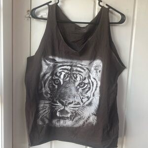 Peachy tiger tank top